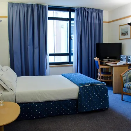 Vip Executive Eden Hotel apartamentowy 4*