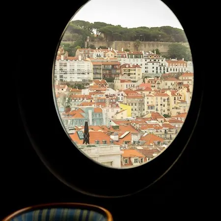 Vip Executive Eden Aparthotel 4*