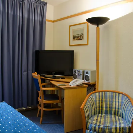 Hotel apartamentowy Vip Executive Eden 4*