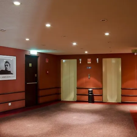 Vip Executive Eden Aparthotel 4*
