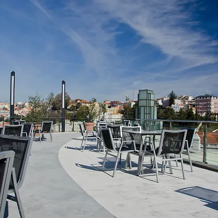 Hotel apartamentowy Vip Executive Eden 4*