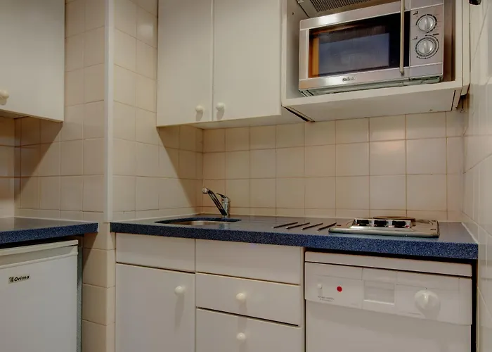 Hotel apartamentowy Vip Executive Eden