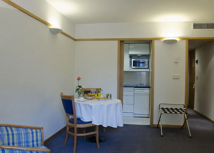 Ξενοδοχείο με διαμερίσματα Vip Executive Eden