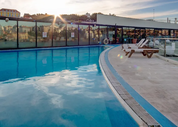 Ξενοδοχείο με διαμερίσματα Vip Executive Eden 4*